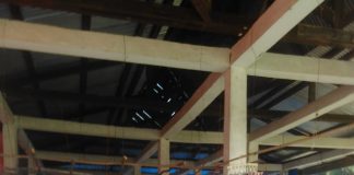 Tidak Indahkan ‘DIAM DI RUMAH’ Pedagang : Kalau Tidak Jualan Kami Makan Apa ?