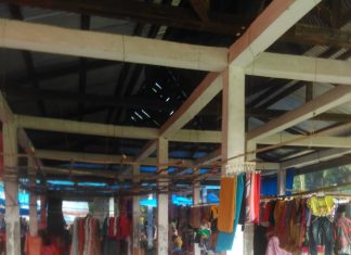 Tidak Indahkan ‘DIAM DI RUMAH’ Pedagang : Kalau Tidak Jualan Kami Makan Apa ?