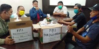 DPRD dan Bupati Rohul Dapat Paket Sembako, Berikut Penjelasan PMI Perjuangan