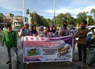 BEM Filkom UPP Bagi-Bagi Masker Gratis Untuk Lawan Corona
