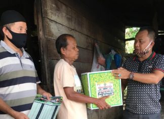PEDULI KAMPUNG, Organisasi Rohul Bicara BERBAGI PAKET SEMBAKO di Tengah Covid-19