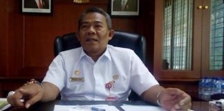 PLT Kadisdik Provinsi Riau Undang Pakar Pendidikan Untuk Bahas Siswa Coret-Coret Baju di Rohul