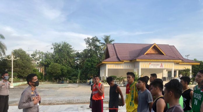 Menuju New Normal, Kapolres Rohul Beri Edukasi Warga UntukTerapkan Protokol Kesehatan