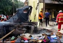 Pesawat Tempur TNI AU Jatuh di Perumahan Warga