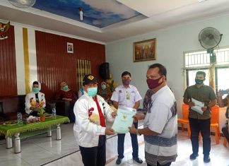 Bupati Rohul Serahkan 76 Sertifikat TORA di Tandun