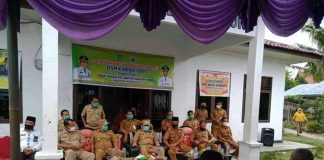 Penyerahan BLT di Desa Tangun Disaksikan Langsung Bupati Rokan Hulu