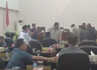 Gelar Paripurna, M Hasbi Asyodiqqi Keluarkan “KARTU MERAH” Untuk Pemerintah Kabupaten Rokan Hulu