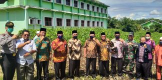 MAK Perdana di Provinsi Riau, Anggota DPR RI, Achmad M.Si Tinjau Gedung dan Sapa Masyarakat Desa Talikumain