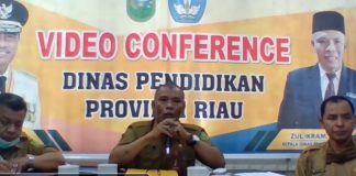 Kadisdik Provinsi Riau Gelar Vidcon, Adolf : Diharapkan Dinas Pendidikan Provinsi Segera Bentuk Team Pengembangan Kompetensi Guru