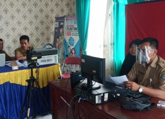 Disdukcapil Rohul Kembali Lakukan Perekaman Pencatatan Sipil di Tengah Masyarakat