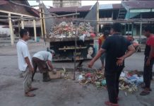 Peran aktif Pemuda, Bhabinsa Terhadap Kebersihan Lingkungan Pasar Kota Tengah