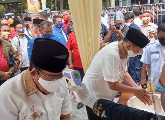 Mendaftar di KPU, H Sukiman dan Indra Gunawan Konvoi Dengan Ratusan Pendukung