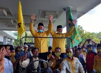 Menaiki HARTOP, Hamulian -Sahril Topan Mendaftar di KPU Rokan Hulu