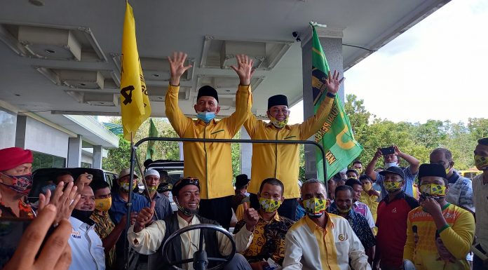 Menaiki HARTOP, Hamulian -Sahril Topan Mendaftar di KPU Rokan Hulu