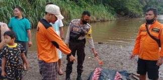 Setelah 5 Hari Hanyut, Jenazah Aska Ditemukan di Bawah Jembatan