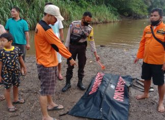 Setelah 5 Hari Hanyut, Jenazah Aska Ditemukan di Bawah Jembatan