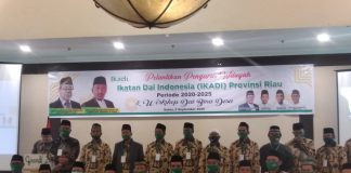 PP IKADI Lantik Pengurus Wilayah Ikatan Dai Indonesia Provinsi Riau