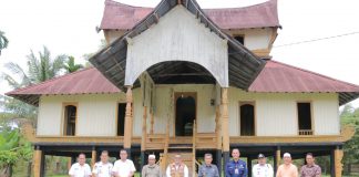 Berkunjung Ke Istana Raja Rokan, Edy Natar : Saya Takjub