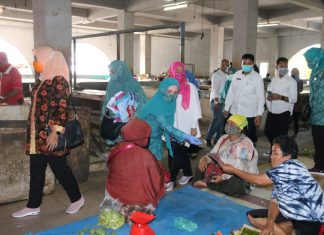 Bersahaja, TP PKK Provinsi Riau Salurkan 10.000 Masker Kepada Masyarakat Rohul
