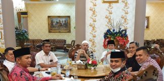 Menjelang Pleno KPU, Hamulian – Topan Kunjungi Kediaman Sukiman