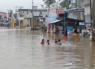 Musim Penghujan, Sungai Batang Lubuh Kembali Naik Rendam Rumah Warga