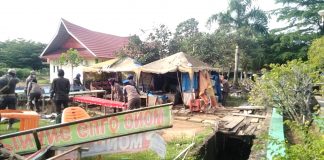 Satpol PP Rohul Tertibkan Pedagang di Seberang Masjid Islamic Center