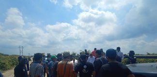 Dianggap Tak Tepati Janji, Ratusan Warga Blokir Jalan Untuk Aktivitas PT Chevron