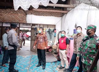 Gerak Cepat, Pemkab Rohul Tinjau Korban Angin Puting Beliung di Kecamatan Kepenuhan