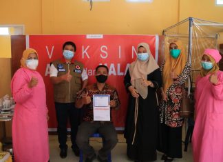 Sekda Rohul Tinjau Pelaksanaan Vaksin Cinovac Tahap II di Kecamatan Rokan IV Koto