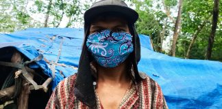 Derita Si Miskin Tinggal di Hutan Beratap Gubuk Terpal