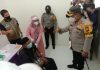 Kapolres dan Plh Bupati Rohul Tinjau Pelaksanaan Vaksinasi Bagi Lansia di Desa Dayo