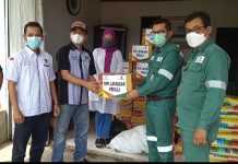 Peduli Sesama, PT SPR Langgak Berbagi Dengan Anggota PWI Rohul