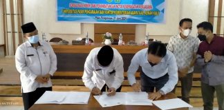 Tingkatkan Kualitas SDM, Kepala Kemenag Rohul Tekan MoU Dengan UPP