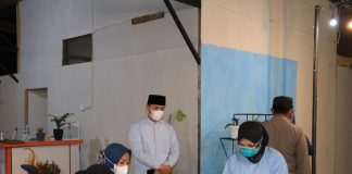 Asyik Nongkrong di Cafe, Seorang Pengunjung Tak Sadar Positif Rapit Tes Antigen