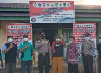 Tim Satgas Covid-19 Rohul Tinjau Posko PPKM Mikro di Desa Bengkolan Salak