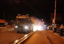 Kerahkan Dua Mobil Water Canon, Polres Rohul Semprot Disinfektan Berskala Besar