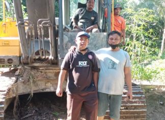 Peduli Masyarakat, PT SSL Buka Ruas Jalan di Desa Batas