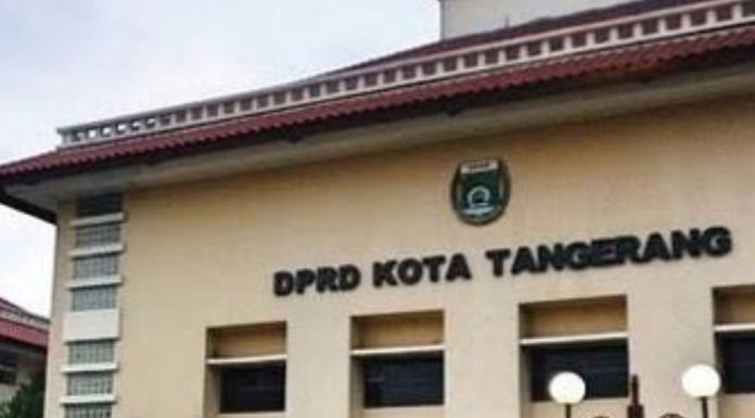 Ditengah Pandemi, Anggota Dewan Kota Tangerang Anggarkan Rp 1 M lebih Untuk Buat Baju, Bahannya Louis Vuitton