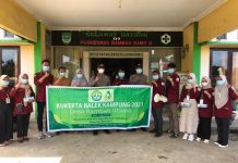 Tim Kukerta UR Bagi Masker dan Beri Edukasi Ditengah Masyarakat