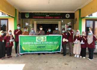 Tim Kukerta UR Bagi Masker dan Beri Edukasi Ditengah Masyarakat