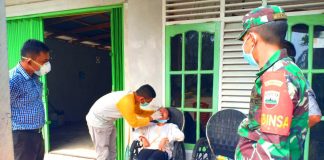 TNI di Rohul Dampingi Tim Medis Lakukan Tracing Contact Pasien Covid-19