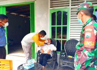 TNI di Rohul Dampingi Tim Medis Lakukan Tracing Contact Pasien Covid-19