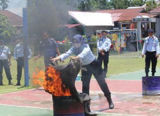 Petugas Lapas Kelas IIB Pasir Pengaraian Dapat Pelatihan Pemadaman Kebakaran