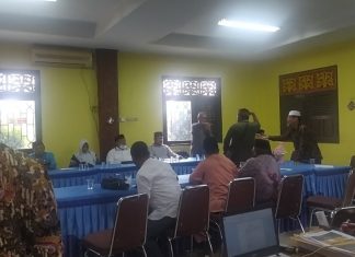 Anggota Hulu Balang Sambangi Kantor LAMR Rohul, Gebrak Meja Hingga Bersuara Lantang, Ada Apa?