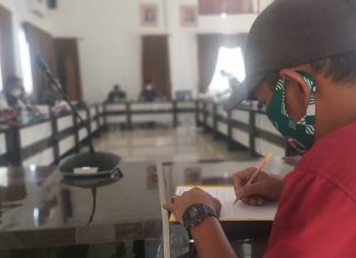 PT AMR Kembali Tak Hadir Hearing, Masyarakat Desa Kepenuhan Timur Kembali Kecewa