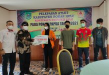 Bupati Rohul Lepas Atlet Asal Negeri Seribu Suluk Ikuti PON XX di Papua