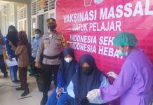 Siswa SMKN 1 Rambah Mendapat Giliran Vaksinasi