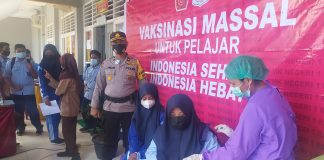 Siswa SMKN 1 Rambah Mendapat Giliran Vaksinasi