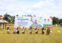 Wabup Rohul Ikuti Peringatan HPS ke 41 Ditengah Hamparan Sawah