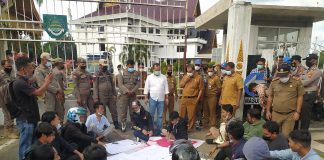Himarohu Riau Padati Kantor Bupati Rohul, Tuntut Beasiswa Untuk Mahasiswa, Bukan Untuk ASN